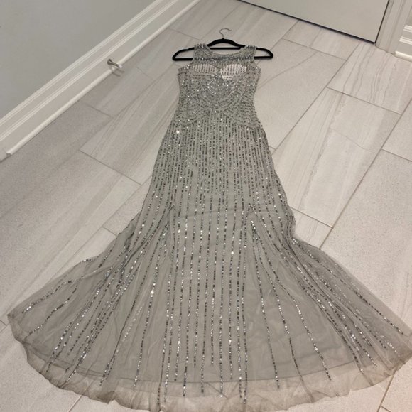 Gorgeous Sequined Gown - Picture 9 of 9